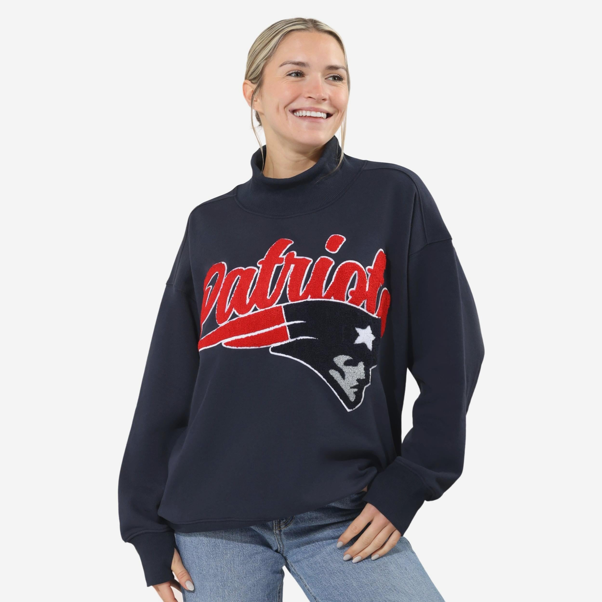 New England Patriots Sweat-shirt surdimensionné à col montant en chenille pour femme