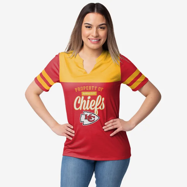 Kansas City Chiefs T-shirt à col en V pour femme Team Stripe Property Of
