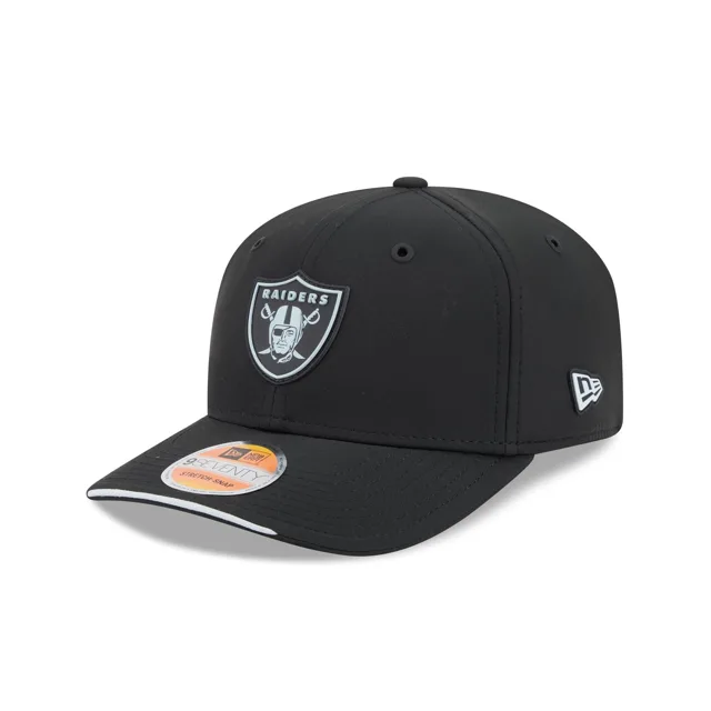 Las Vegas Raiders 2026 Sideline 9SEVENTY Chapeau extensible à bouton-pression