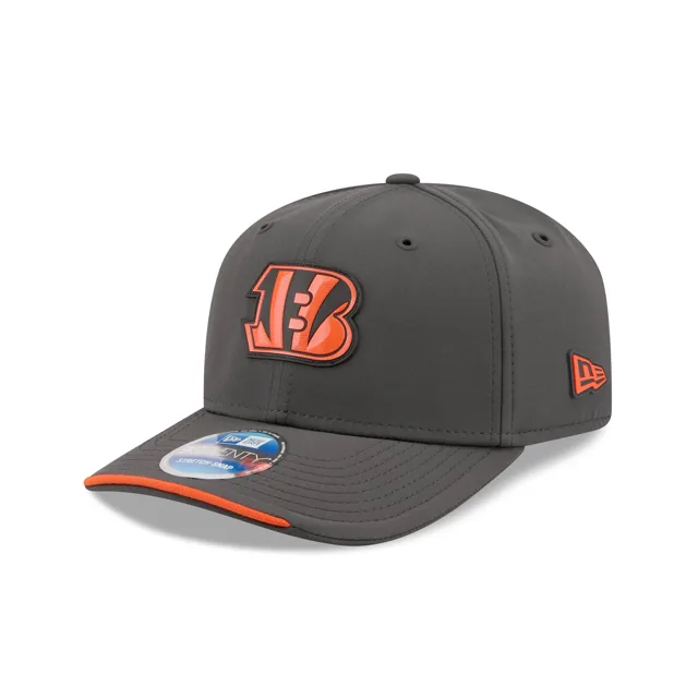 Cincinnati Bengals 2026 Sideline Cold Weather 9SEVENTY Bonnet extensible à bouton-pression