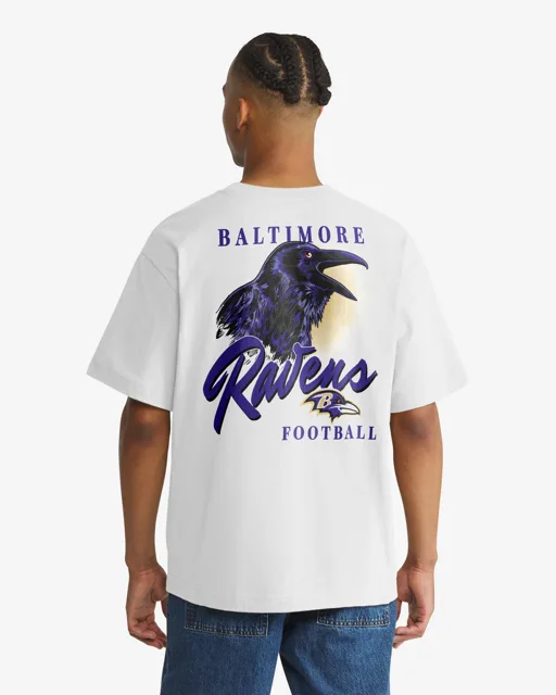 Baltimore Ravens BACKER SCRIPT ILLUSTRÉ '47 FOUNDATION TEE