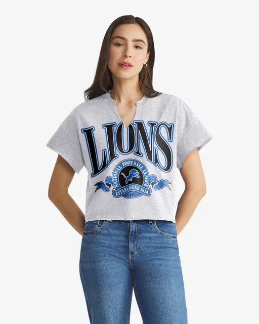 Detroit Lions BANNERS OUT '47 T-shirt surdimensionné à col cranté pour femmes