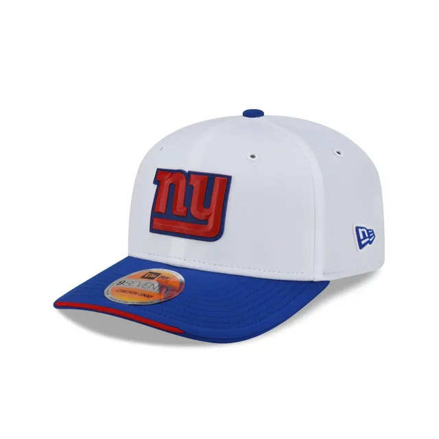 New York Giants 2026 Sideline Blanc 9SEVENTY Chapeau extensible à bouton-pression