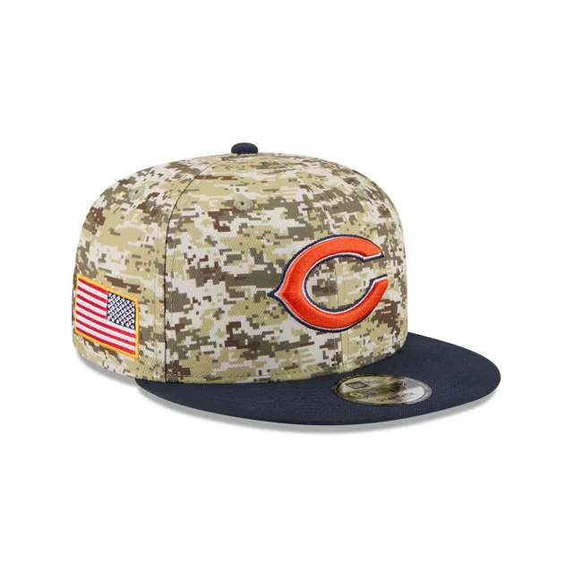 Chicago Bears 2025 Salut au service Fan Gear 9FIFTY Snapback Hat