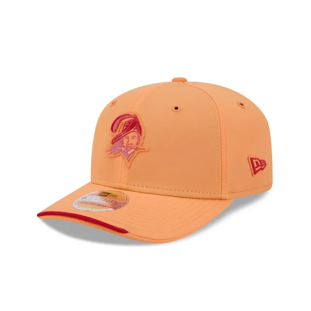 Tampa Bay Buccaneers 2026 Sideline Historic 9SEVENTY Chapeau extensible à bouton-pression