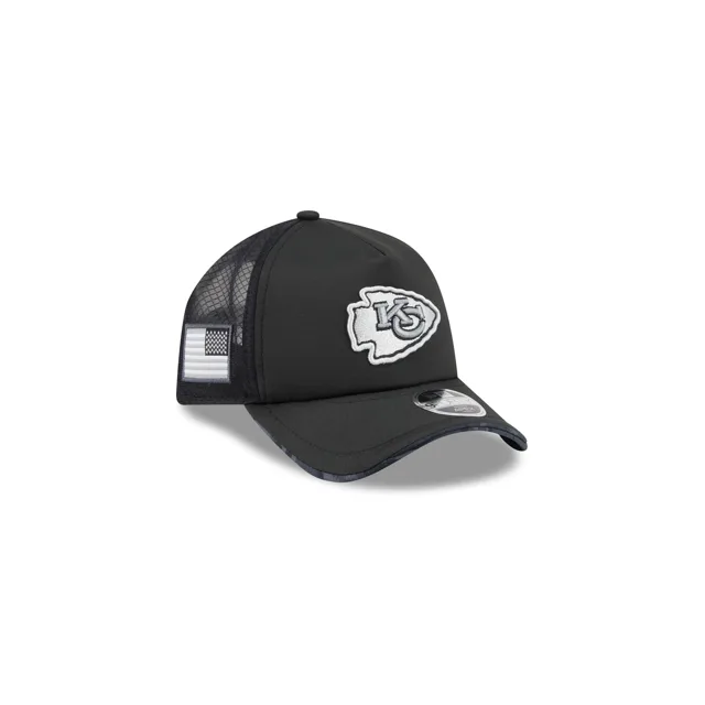 Kansas City Chiefs 2026 Salut au service Kids 9FORTY APEX Snapback Hat