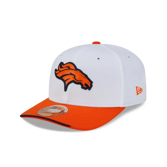 Denver Broncos 2026 Sideline Blanc 9SEVENTY Chapeau extensible à bouton-pression