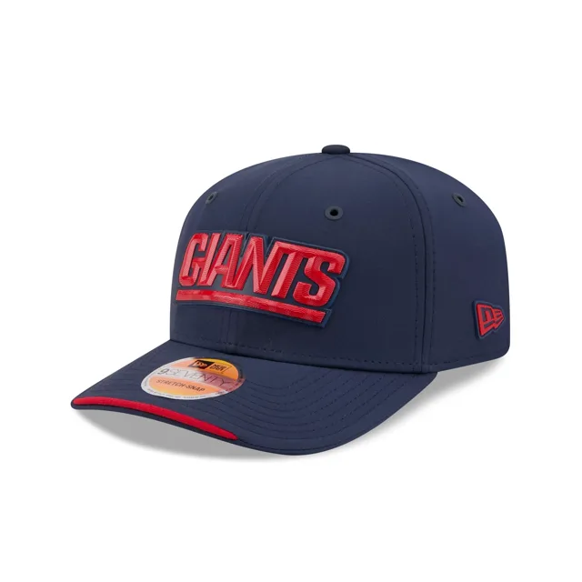 New York Giants 2026 Sideline Historic 9SEVENTY Chapeau extensible à bouton-pression