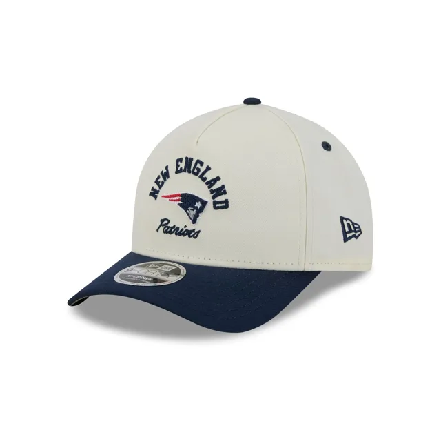 New England Patriots Casquette Snapback 9FORTY M-Crown A-Frame Graphique Arqué Chrome Blanc