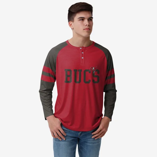 Tampa Bay Buccaneers Team Stripe Wordmark Manches Longues Henley