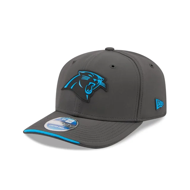 Carolina Panthers 2026 Sideline Cold Weather 9SEVENTY Bonnet extensible à bouton-pression
