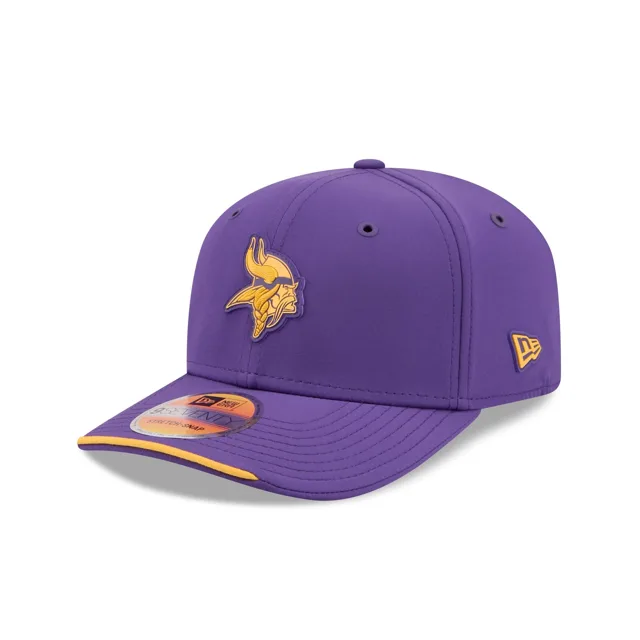 Minnesota Vikings 2026 Sideline 9SEVENTY Chapeau extensible à bouton-pression