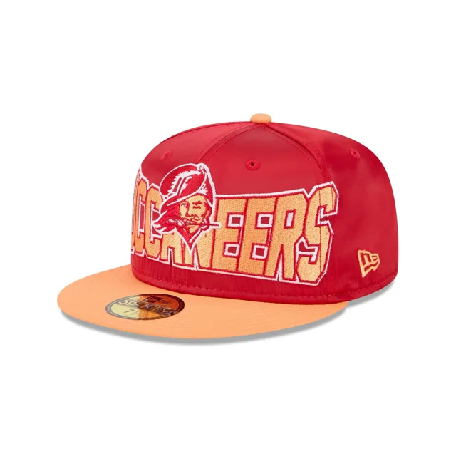 Tampa Bay Buccaneers Chapeau ajusté 59FIFTY en satin audacieux
