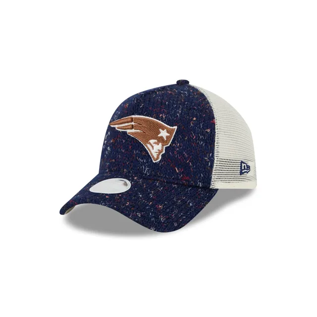 New England Patriots Casquette de camionneur en tricot 9FORTY A-Frame pour femmes