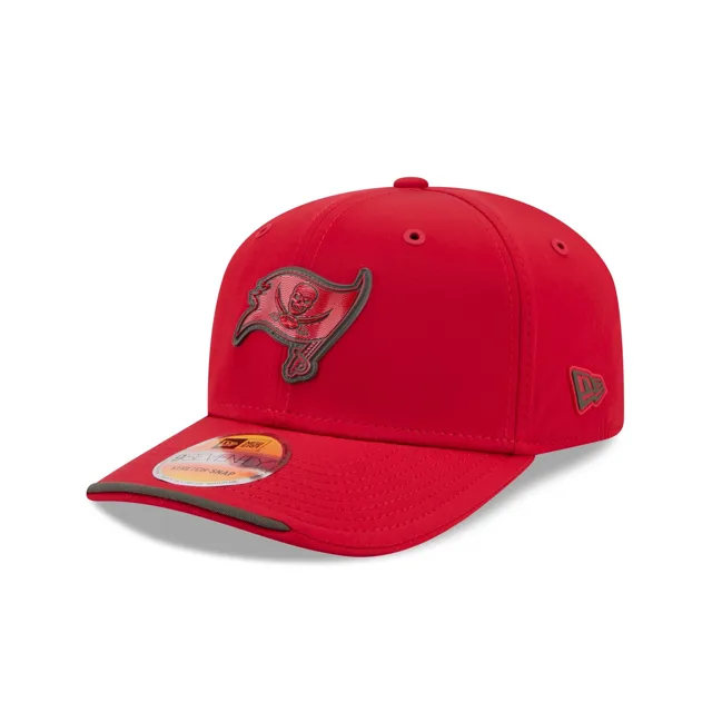 Tampa Bay Buccaneers 2026 Sideline 9SEVENTY Chapeau extensible à bouton-pression