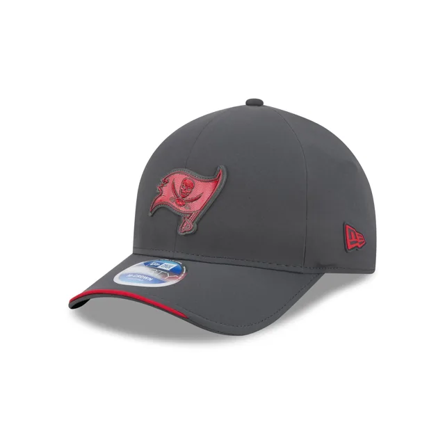 Tampa Bay Buccaneers 2026 Sideline Cold Weather 9FORTY M-Crown Casquette Snapback