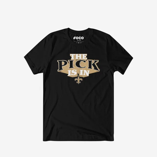 Le choix New Orleans Saints est en t-shirt