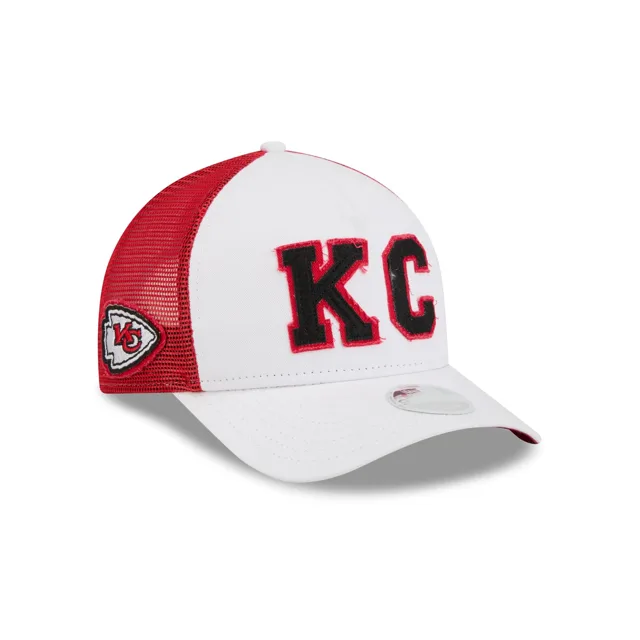 Kansas City Chiefs Casquette de camionneur à cadre en A avec logo en feutre blanc optique 9FORTY M-Crown pour femme