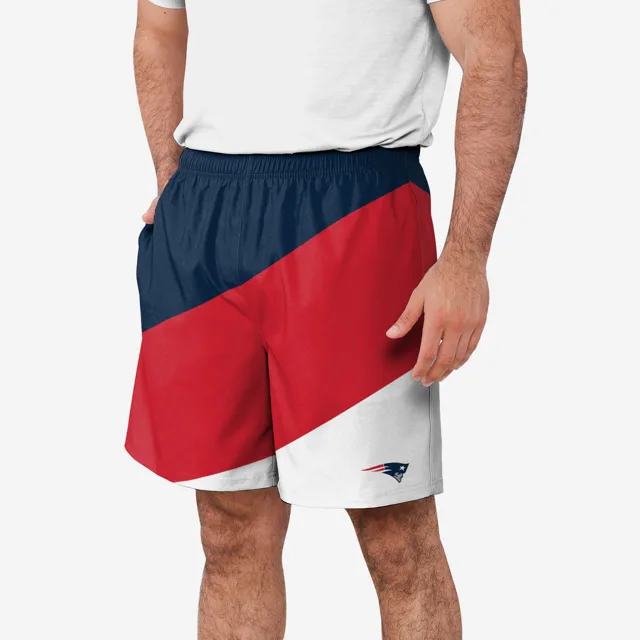 New England Patriots Short d'entraînement à double doublure en duvet color block