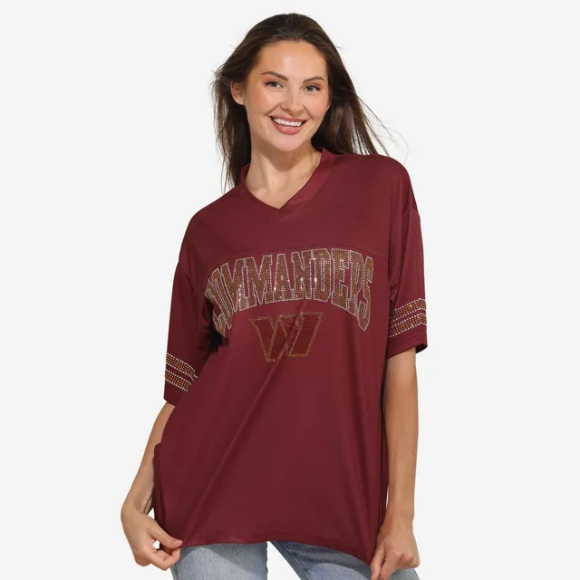 Washington Commanders T-shirt surdimensionné en maille à col en V avec logo strass pour femme