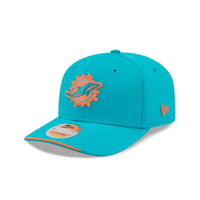 Miami Dolphins 2026 Sideline 9SEVENTY Chapeau extensible à bouton-pression